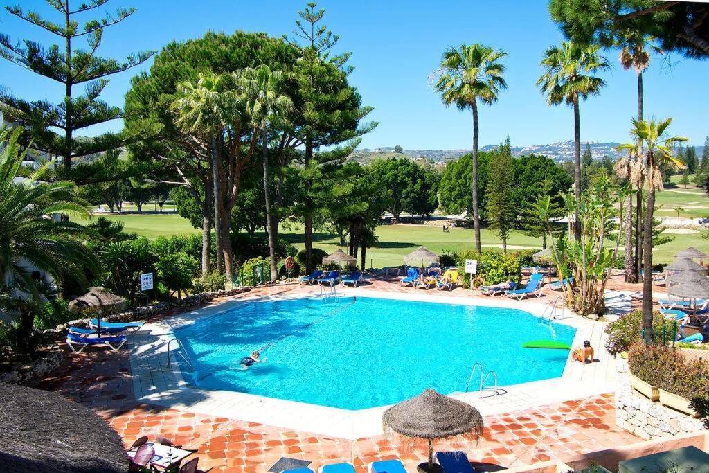Stylish One Bed Apartment At Matchroom Country Club Fuengirola Dış mekan fotoğraf